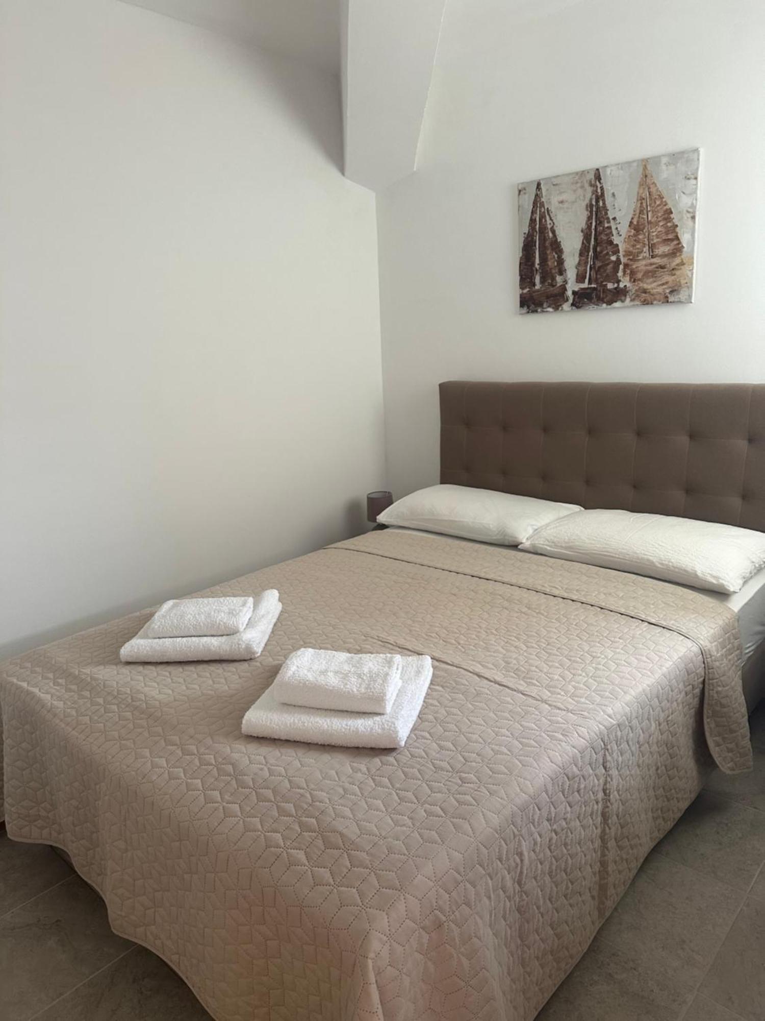 Apartments Jareb Tribalj Eksteriør billede
